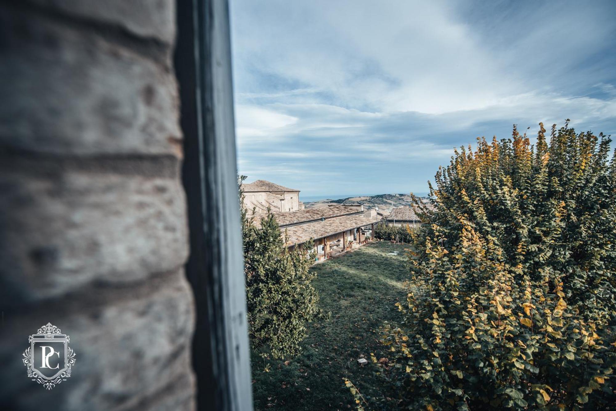 Palazzo Capparucci - Dimora Storica Hotel Fermo Exterior photo