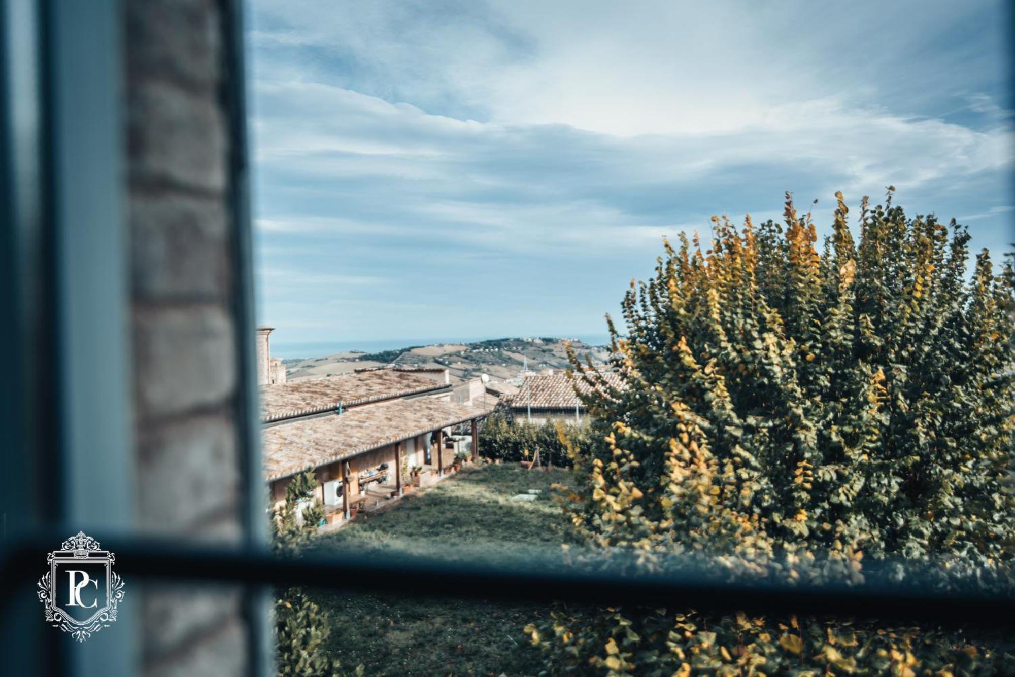 Palazzo Capparucci - Dimora Storica Hotel Fermo Exterior photo